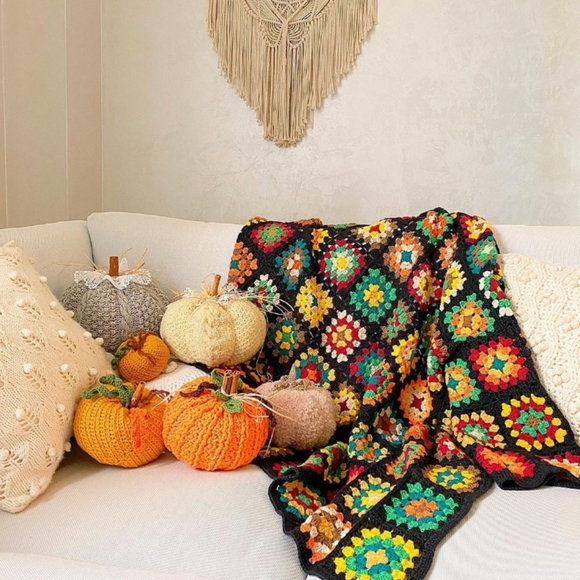 Granny square vintage afghan or couch blanket - Picture 2 of 2